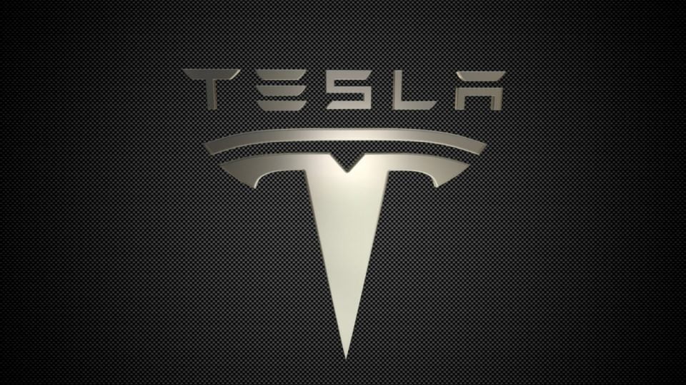 Tesla z nowymi układami graficznymi