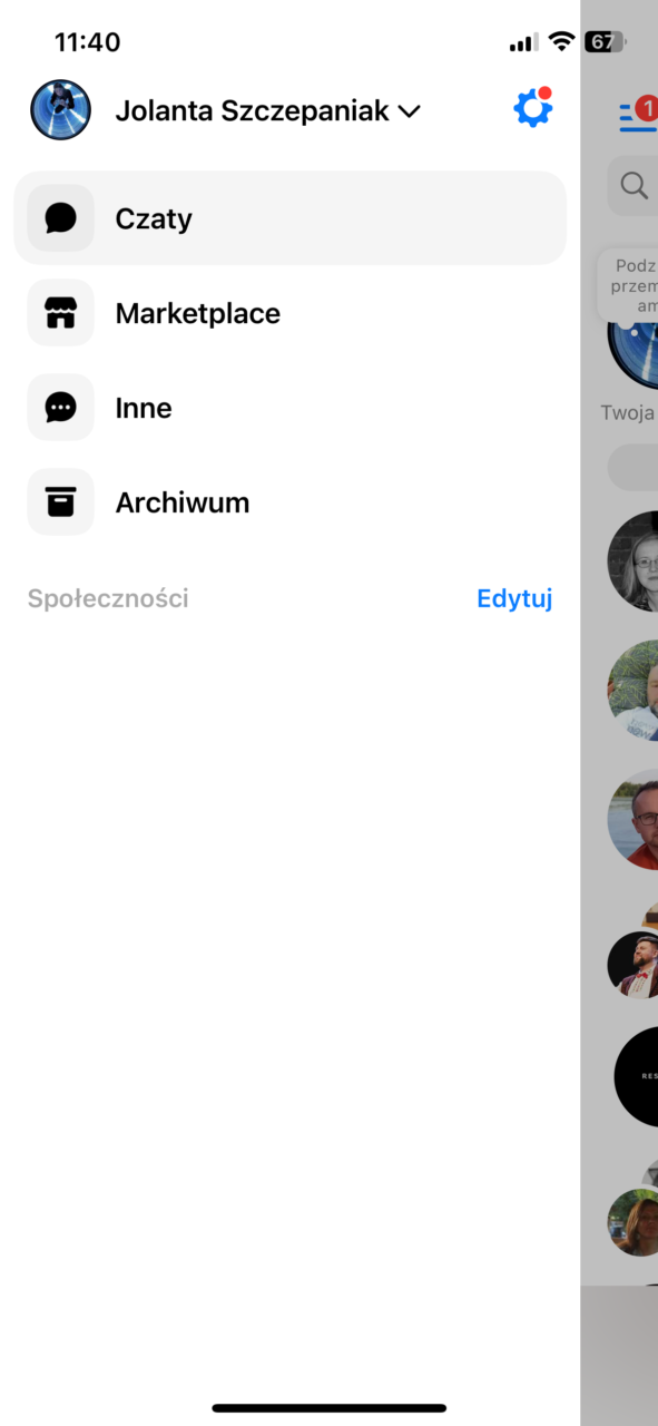 Zrzut ekranu interfejsu użytkownika aplikacji mobilnej z aktywnymi opcjami menu, takimi jak "Czaty", "Marketplace", "Inne" i "Archiwum", z widocznym avatarem i imieniem i nazwiskiem użytkownika na górze.