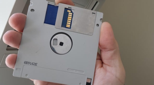 ZIP i RAR Floppy Disk