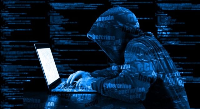 kradzież tożsamości cyberprzestępca