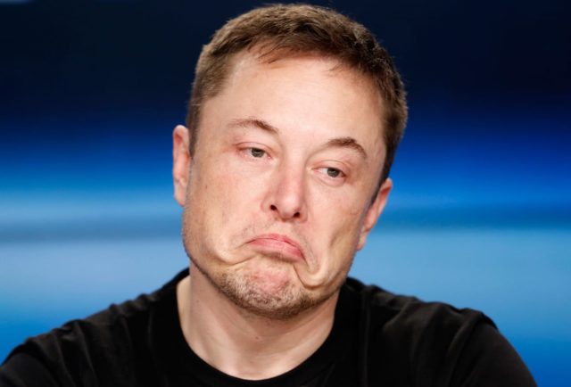 Ataki na Elona Muska, Twitter