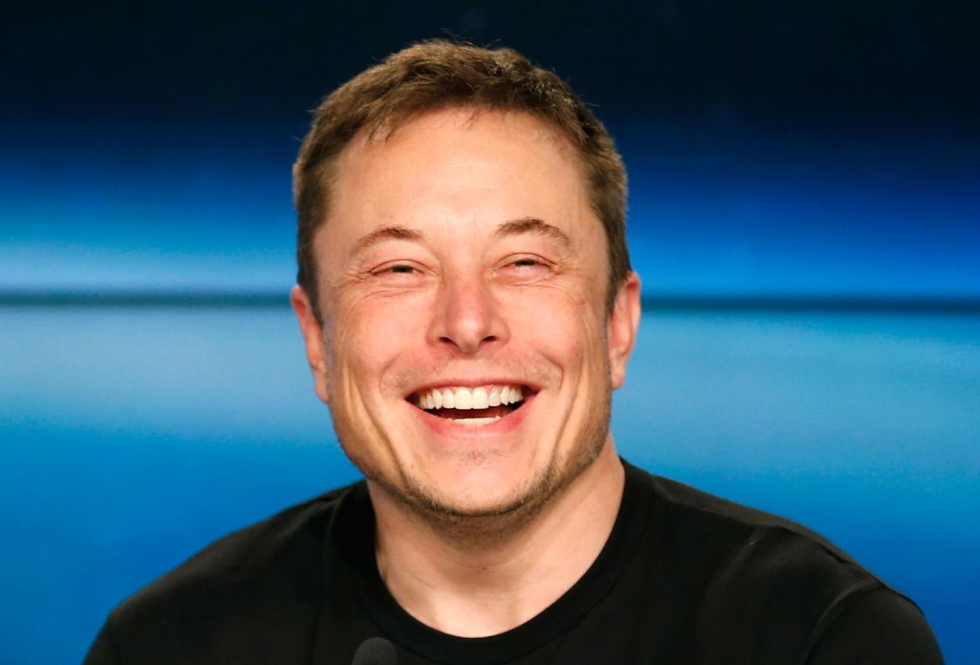 Ataki na Elona Muska