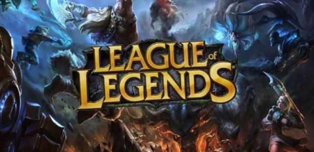 Grafika promocyjna gry League of Legends przedstawiająca logo gry oraz postacie z gry w dynamicznych pozach na tle fantastycznego świata.
