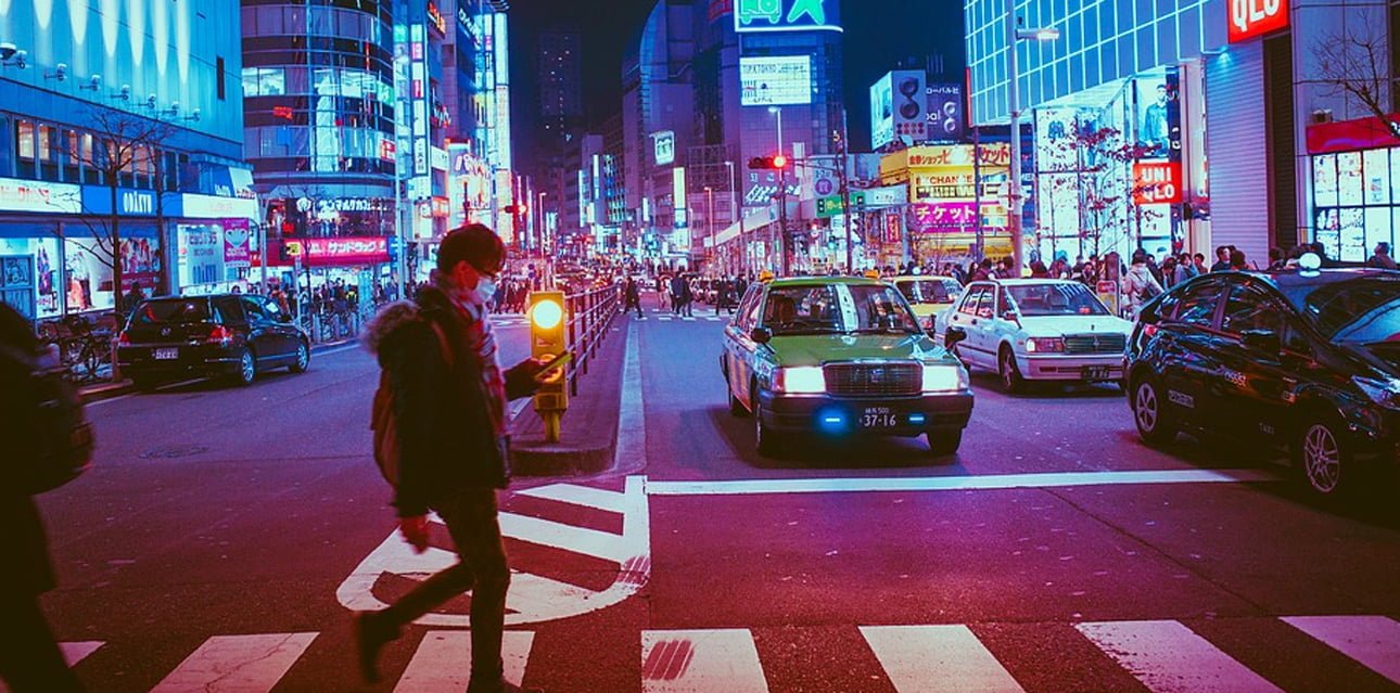 W Japonii zakazano patrzenia w smartfony
