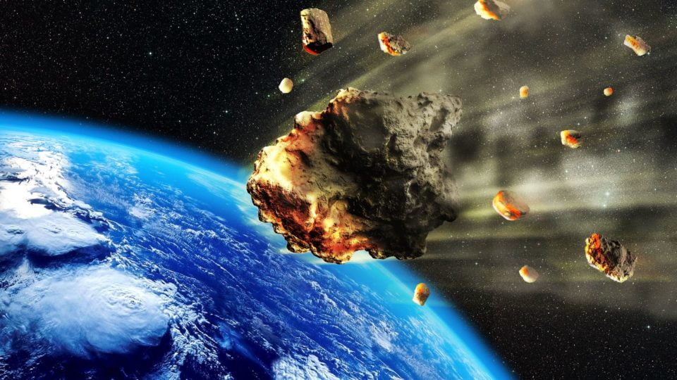 Bombą atomową w asteroidę