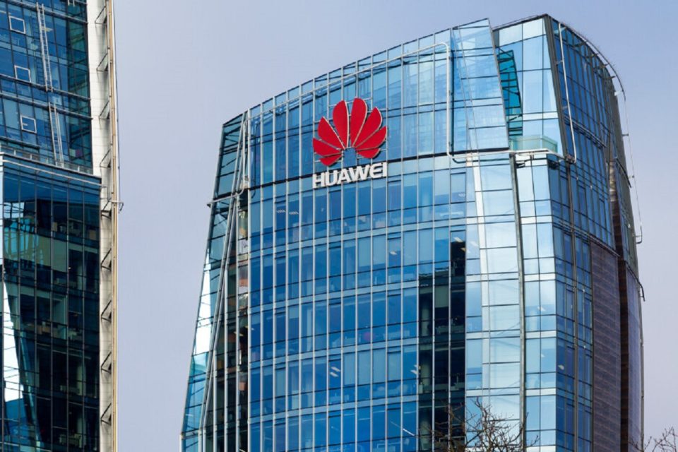 USA odcina Huaweia od Japonii
