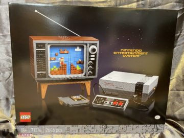 Konsola NES z klocków Lego