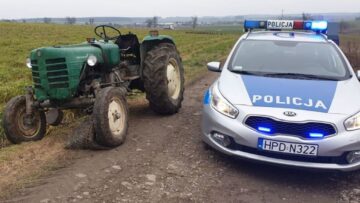 Zbuntowany traktor uciekł rolnikowi