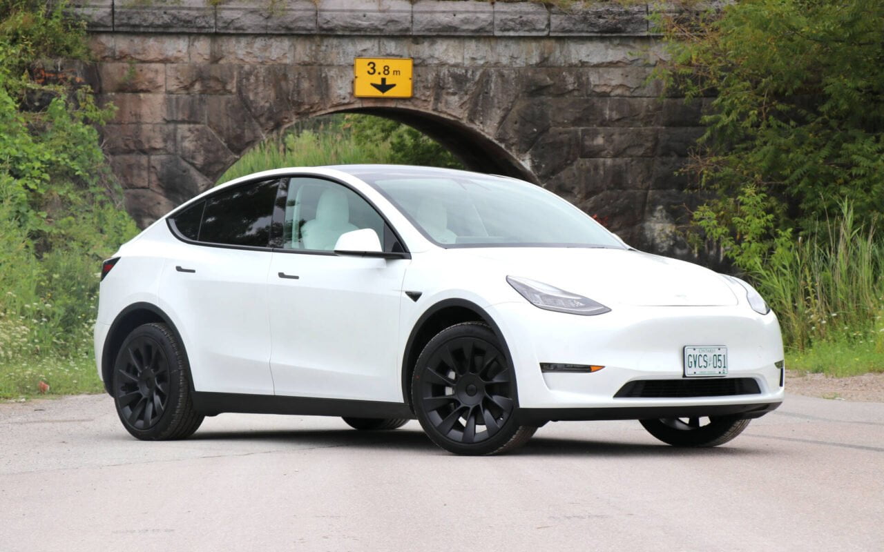 Tesla w 2021 roku Model Y
