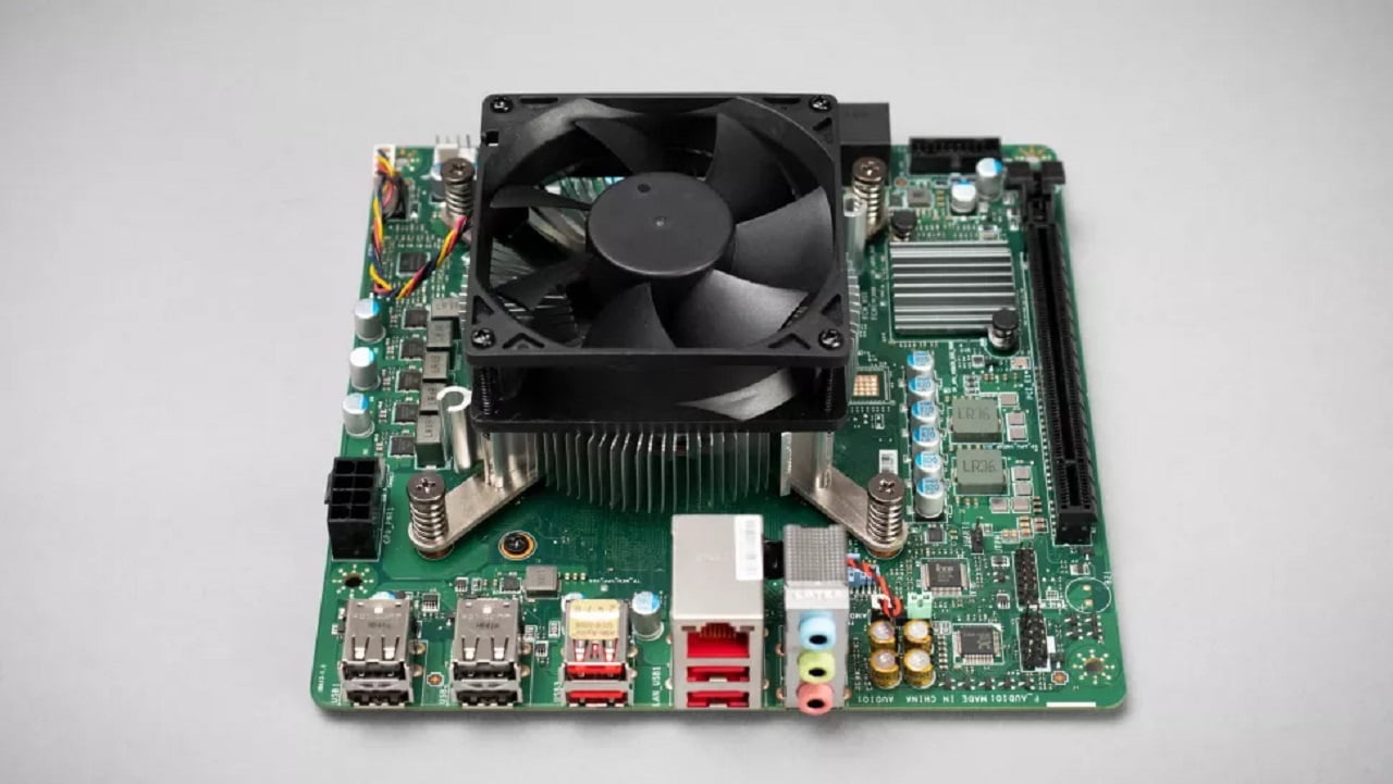 AMD 4700s - komputer z rdzeniem Xbox Series X