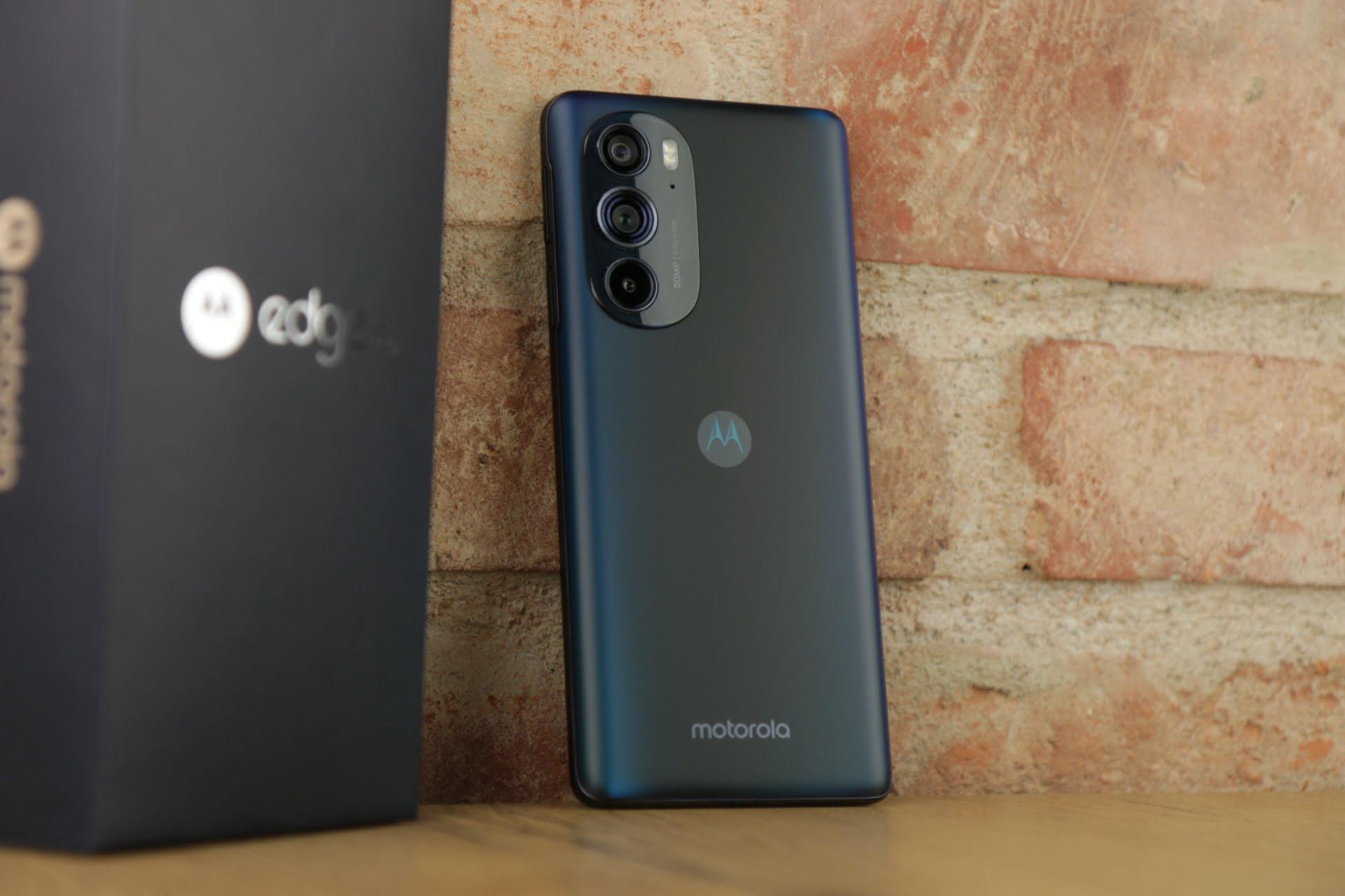 Motorola Edge 30 Pro recenzja test opinia