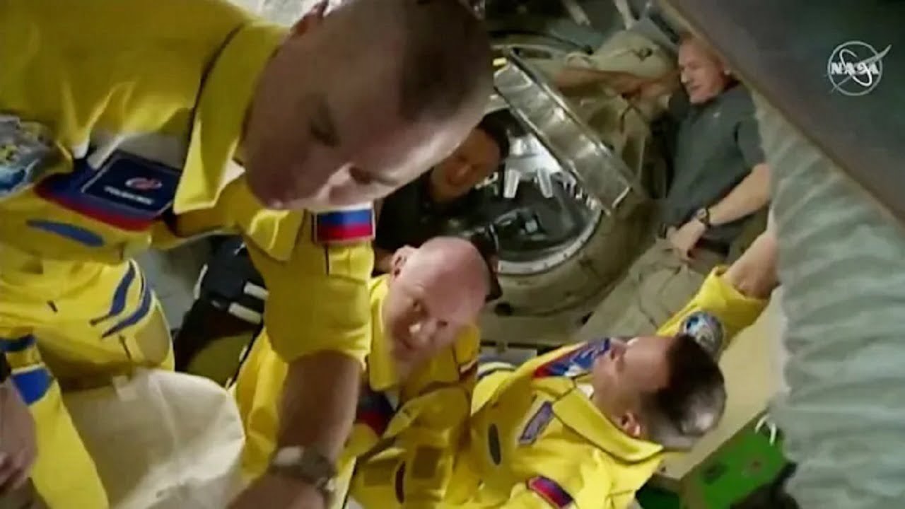 Kombinezony kosmonautów nie wspierają Ukrainy