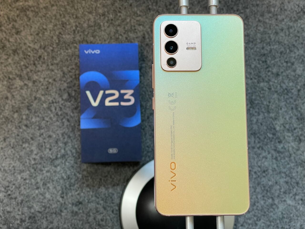 Vivo V23 5G smartfon
