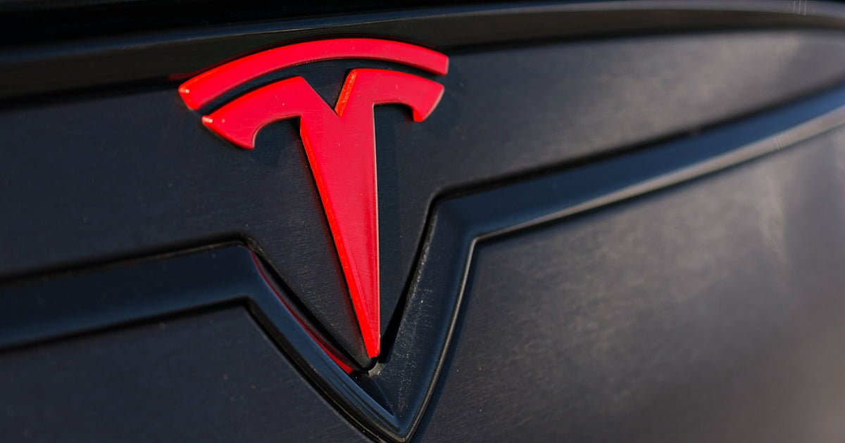 Tesla — co przedstawia logo?