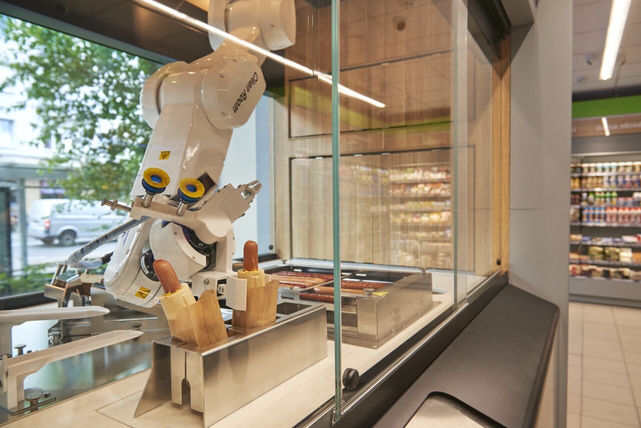 Robot zrobi hot-doga w Żabce