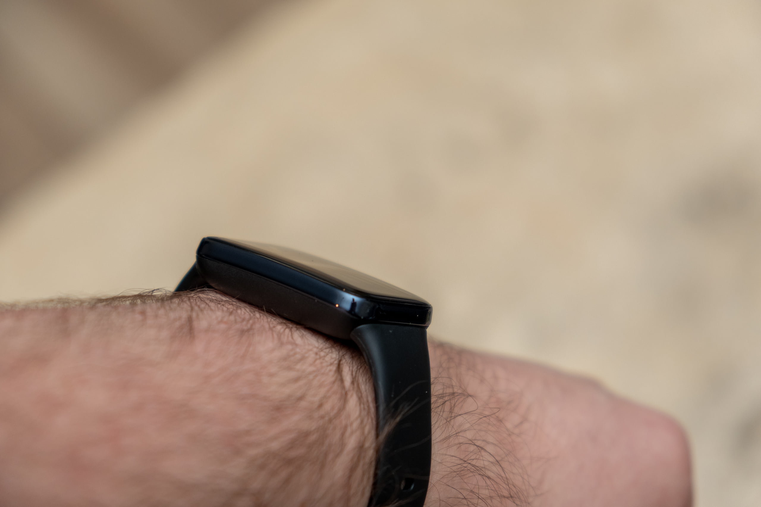 Recenzja Xiaomi Mi Band 7 Pro. Bliżej zegarka niż opaski