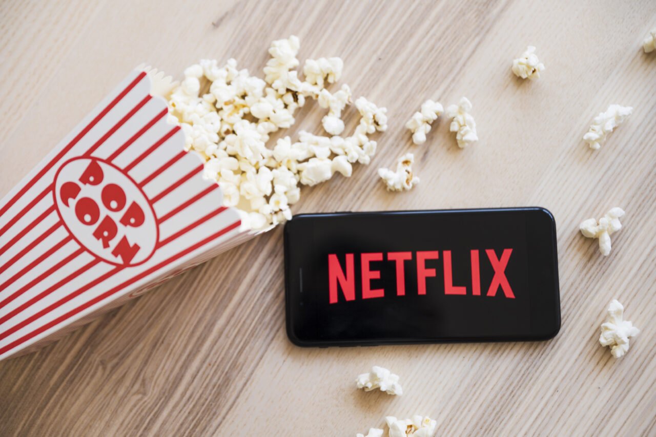 Jak zapłacić za Netflixa przez telefon?