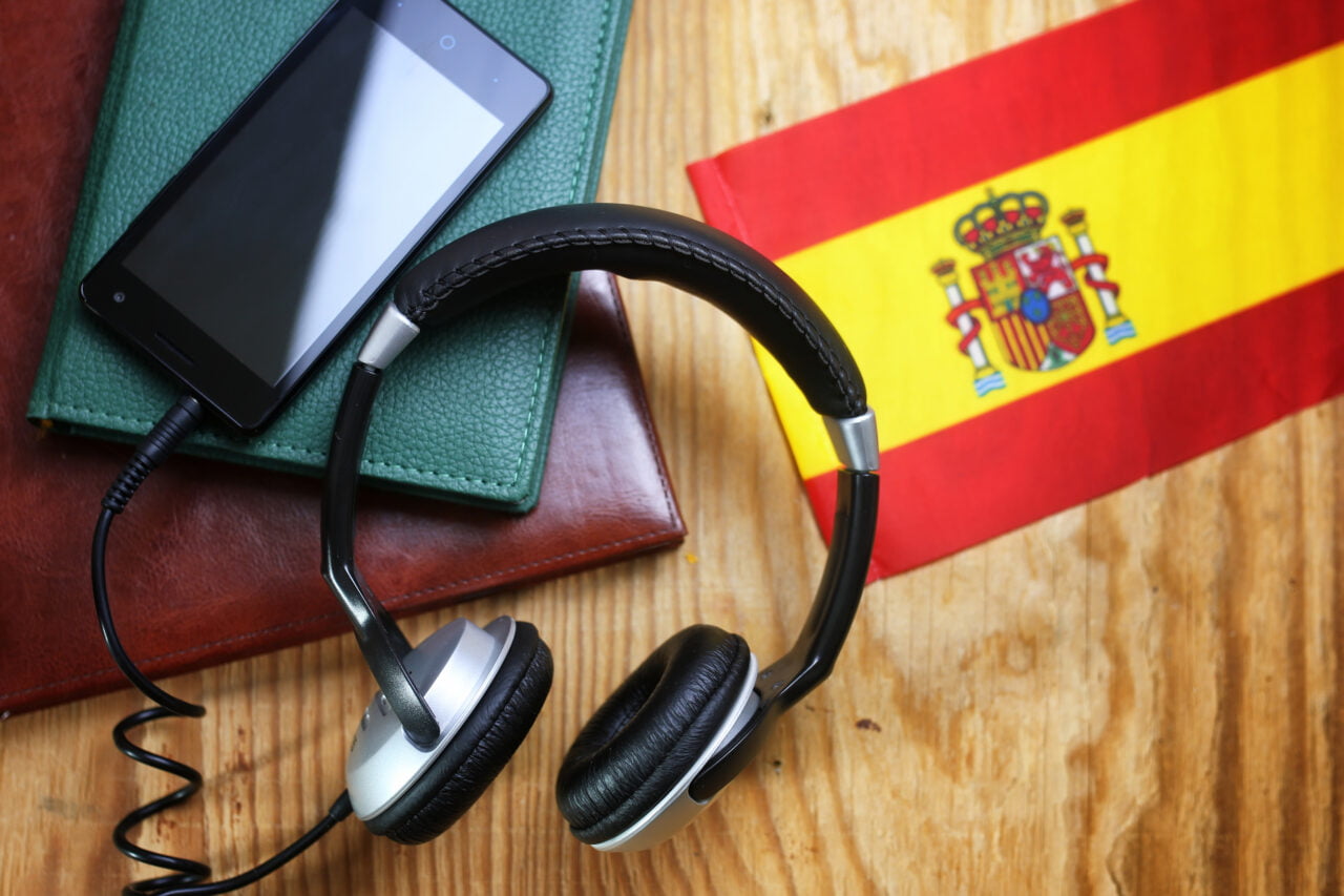 Aplicaciones de aprendizaje de español – Amigo, deja de interferir