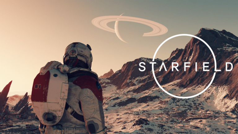 Kadr z gry Starfield. Astronauta w skafandrze kosmicznym patrzy na górski krajobraz obcej planety z pierścieniami planety w tle. Na obrazie znajduje się logo "STARFIELD".