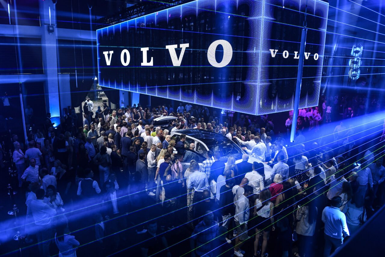 Volvo zaprezentowało modele EX30 i EX90 w Polsce