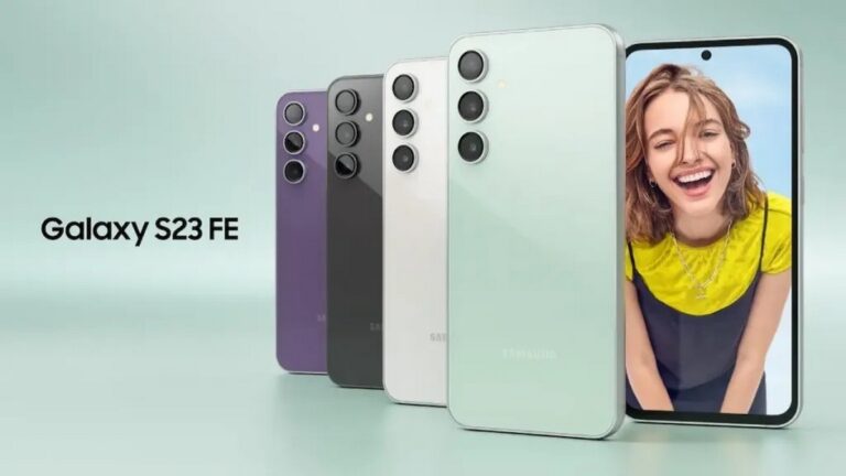 Reklama smartfonów Galaxy S23 FE pokazujących różne kolory urządzeń z boku i z przodu z uśmiechniętą kobietą na ekranie jednego z nich.