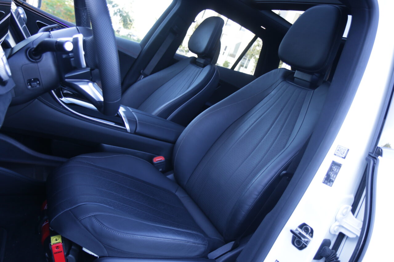 Fotel kierowcy testowanego Mercedesa EQE SUV 350 4MATIC