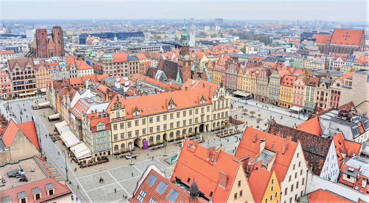 Widok na Rynek Starego Miasta We Wroclawiu. Strefa Czystego Transportu