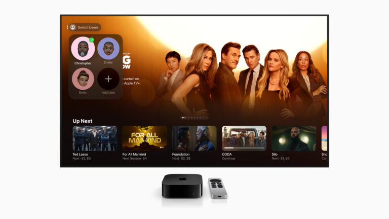 Telewizor wyświetlający interfejs użytkownika Apple TV z oknem wyboru użytkowników i grafiką promocyjną serialu w tle oraz Apple TV box i pilot umieszczone poniżej na białym tle.