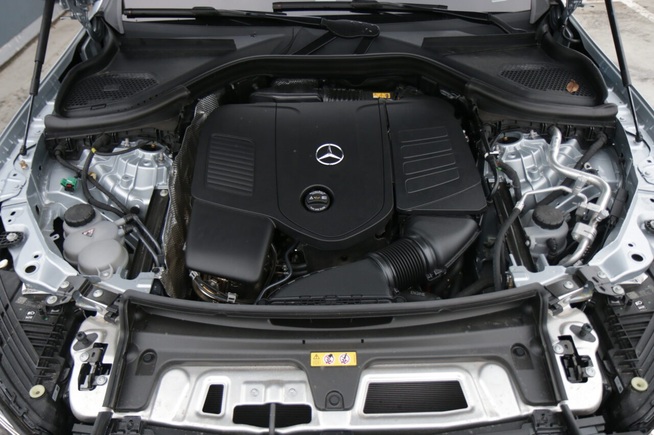 Silnik w testowanym Mercedesie GLC Coupe 300e 
