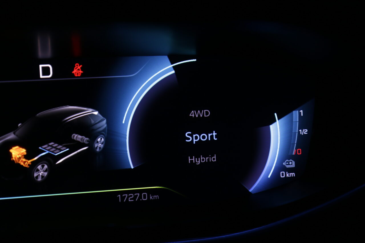 test Peugeot 3008 hybrid4 recenzja opinia
