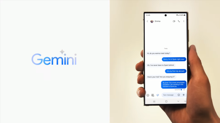 Dłoń trzymająca smartfon z ekranem wyświetlającym konwersację w aplikacji do wiadomości; po lewej stronie logo z napisem "Gemini".