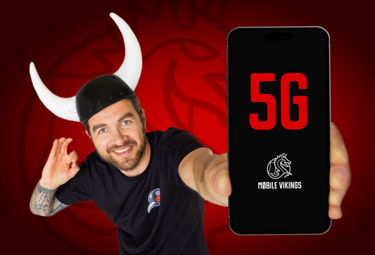 grafika w czerwono-czarnych barwach, mężczyzna w hełmie wikinga trzyma telefon wyświetlający napis 5G i logo sieci mobile vikings