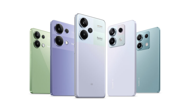 Kolekcja pięciu smartfonów Redmi Note 13 w różnych kolorach, widocznych tylnymi panelami z układem potrójnych obiektywów kamery i logotypem marki.