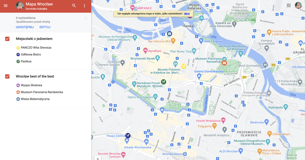 Zrzut ekranu interaktywnej mapy Google Maps Wrocławia z zaznaczonymi punktami zainteresowania i listą miejsc, takich jak restauracje i atrakcje turystyczne, z lewej strony ekranu.