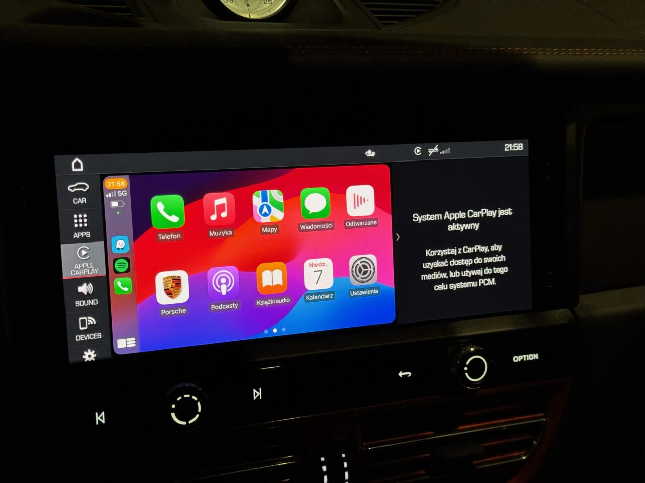 Apple CarPlay i Android Auto testowanego Porsche Macan T