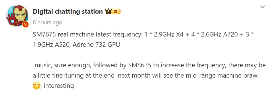 Uma captura de tela de uma postagem no fórum de tecnologia com informações sobre a frequência operacional do processador SM7675, juntamente com uma discussão sobre melhorias futuras e comparação de dispositivos.