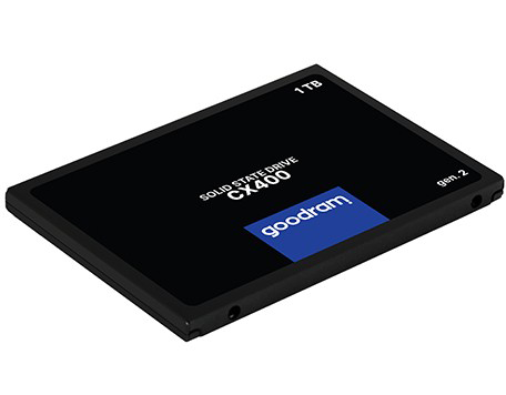 Dysk SSD Goodram CX400 o pojemności 1 TB w formacie 2,5 cala na białym tle.