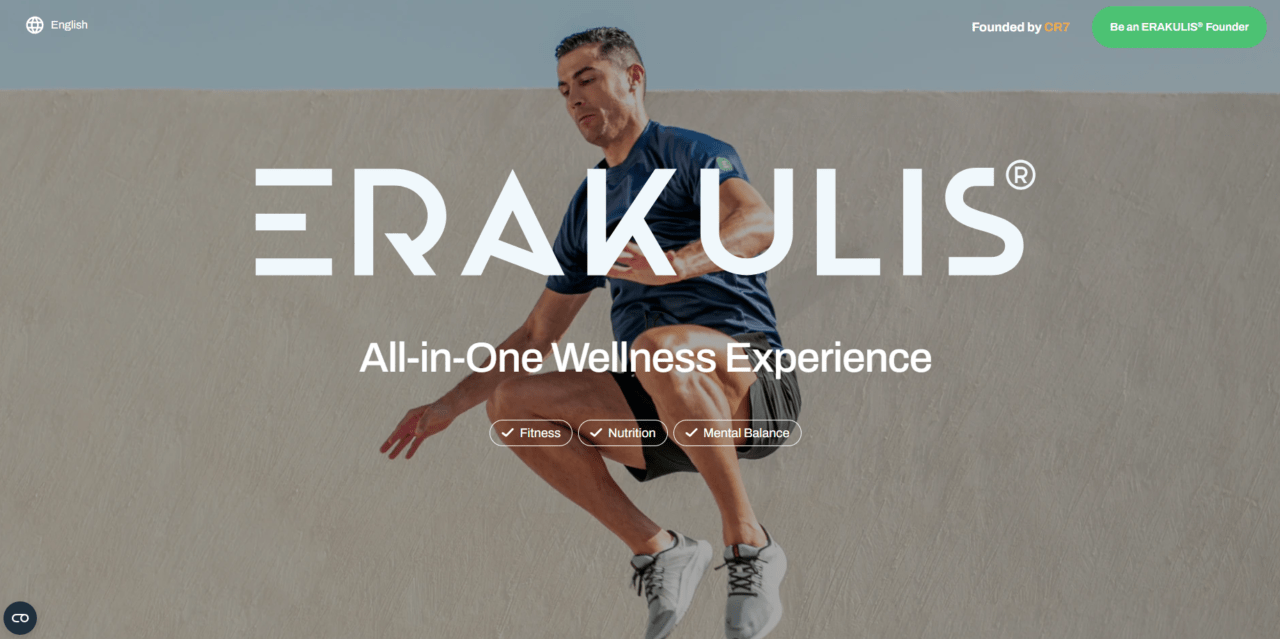 Cristiano Ronaldo. Strona internetowa marki ERĄKULIS z mężczyzną wykonującym ćwiczenie fizyczne, informacje o doświadczeniu wellness obejmującym fitness, odżywianie i równowagę psychiczną.