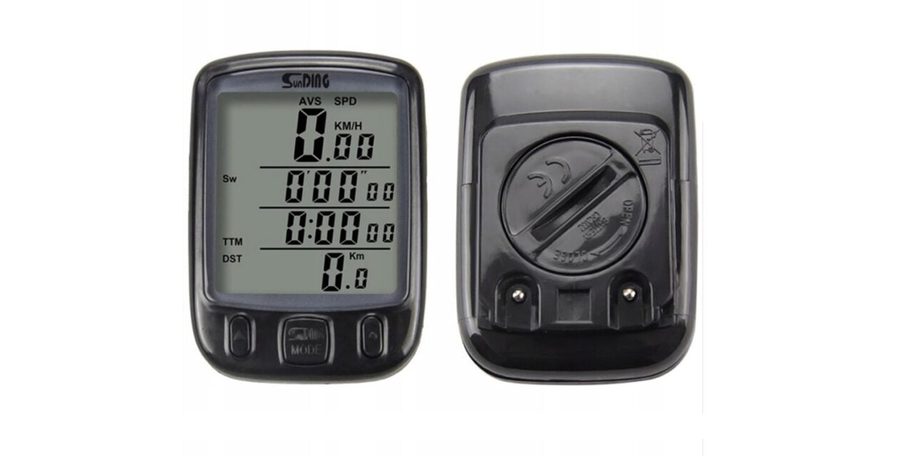 Cyfrowy licznik rowerowy z ekranem LCD pokazującym prędkość, czas i dystans oraz tylna część tego samego urządzenia.