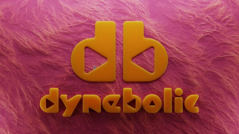 Logo dyne:bolic w kolorze żółtym na fioletowym tle przypominającym futro.