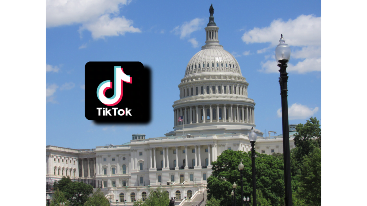 Logo aplikacji TikTok na tle Kapitolu Stanów Zjednoczonych w słoneczny dzień.