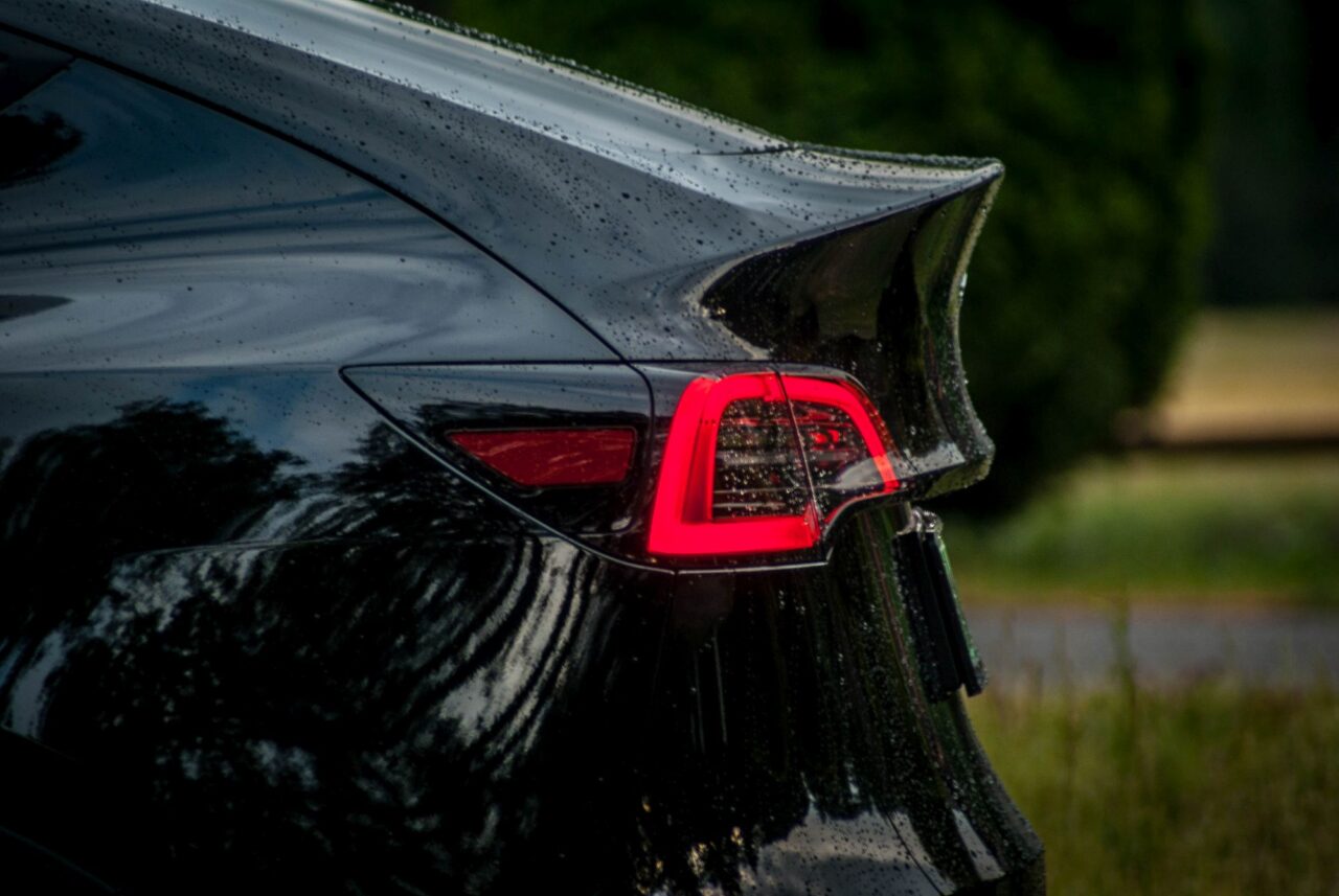 Tesla Model Y AWD Long Range