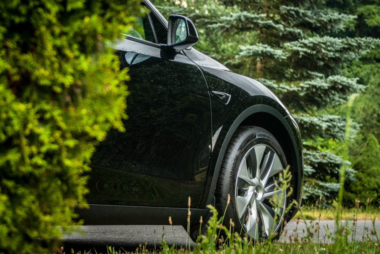 Tesla Model Y AWD Long Range