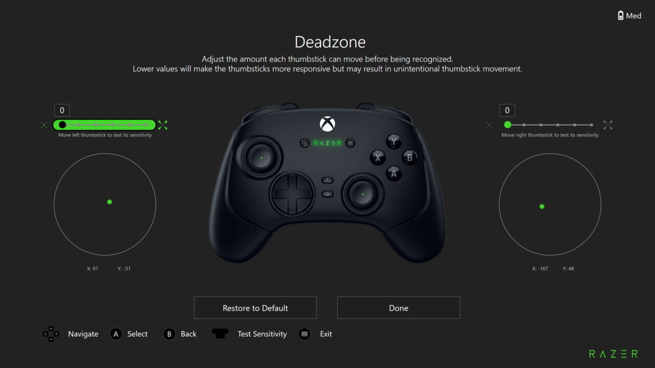 Ekran do kalibracji martwej strefy analogowych drążków kontrolera Razer z obrazem kontrolera Xbox i wykresami ruchu drążków.