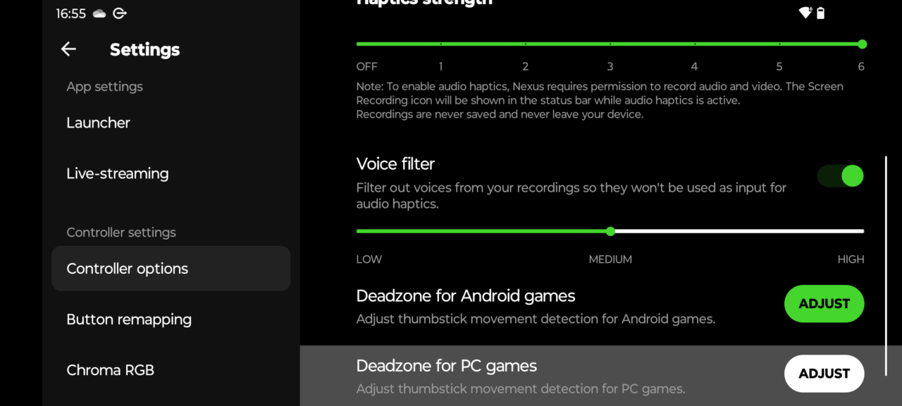 Ustawienia ekranu opcji kontrolera, w tym siła haptyczna, filtr głosu, martwa strefa dla gier Android, martwa strefa dla gier PC.