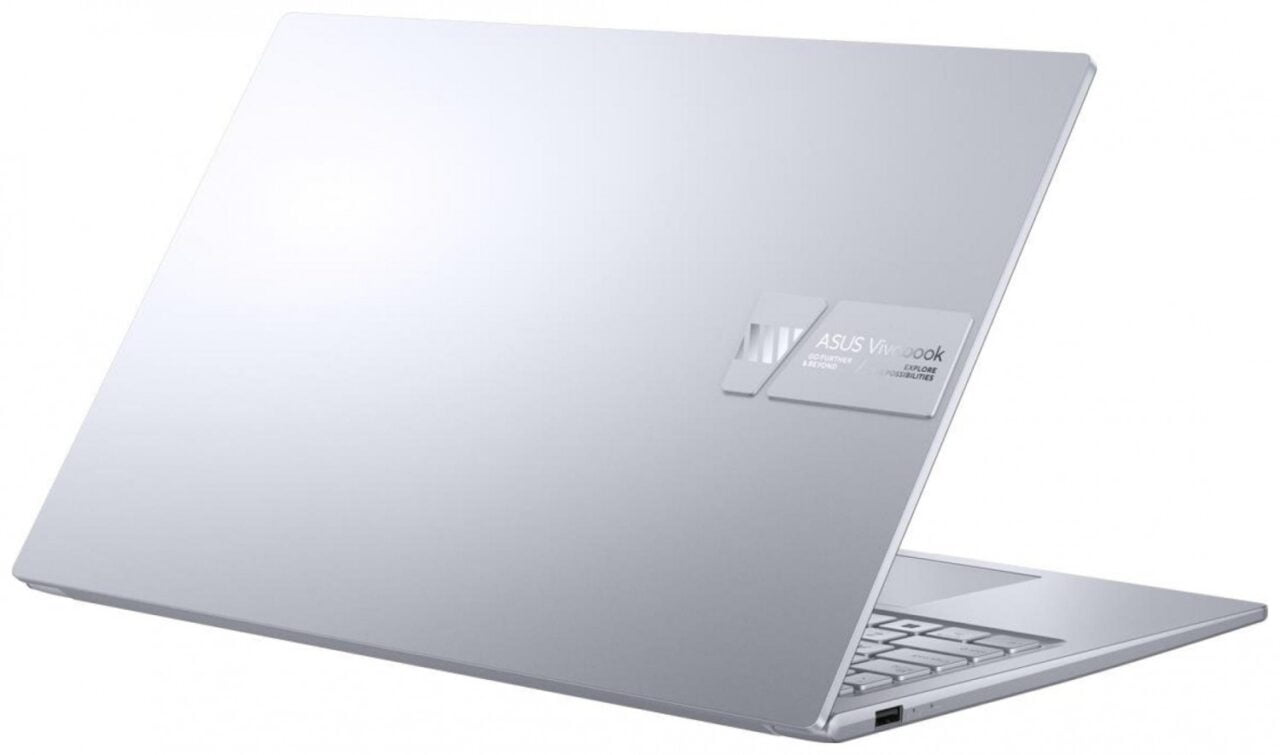 Srebrny laptop ASUS VivoBook.