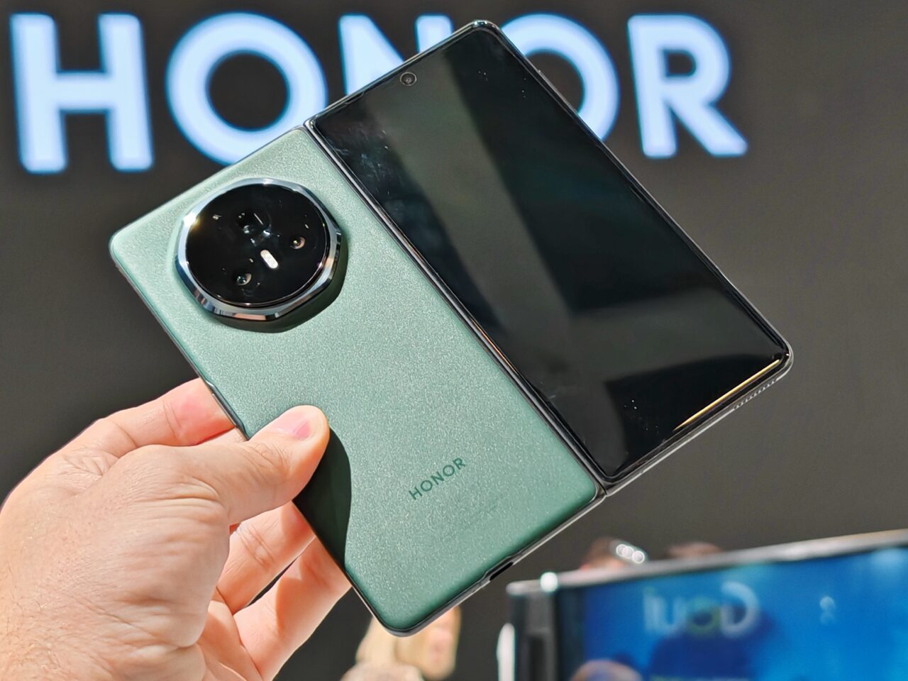 Honor Magic V3 na targach IFA 2024 w Berlinie