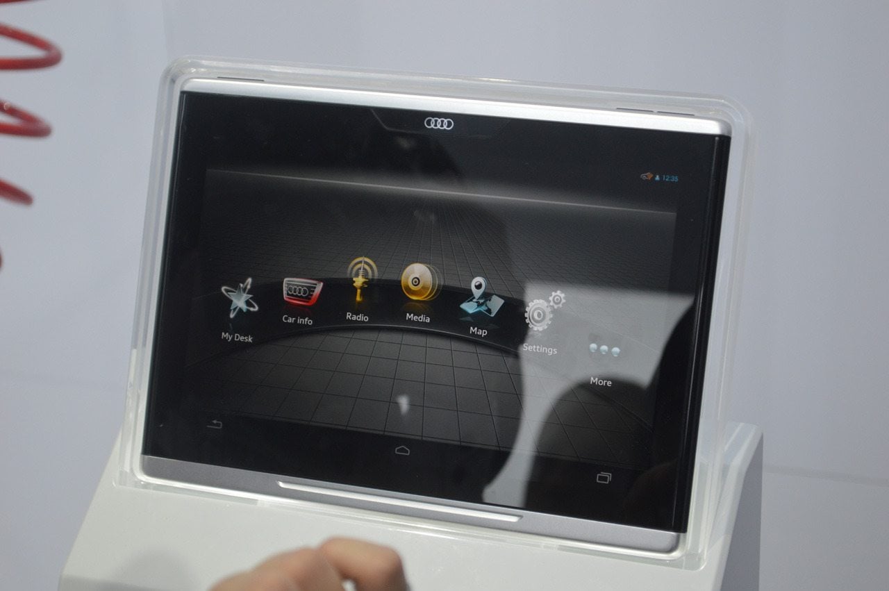 audi-smart-display-tablet-ces-2014-01-1